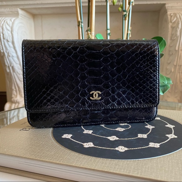 ✨ RARE Chanel WOC Black Python ⭐️ NWT - Picture 9 of 15